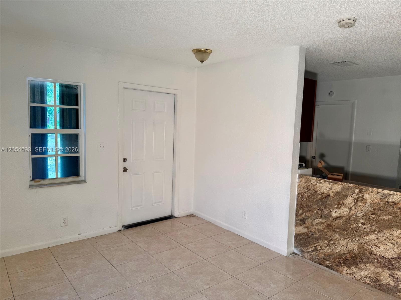 1561 NW 7th Ter photo 5