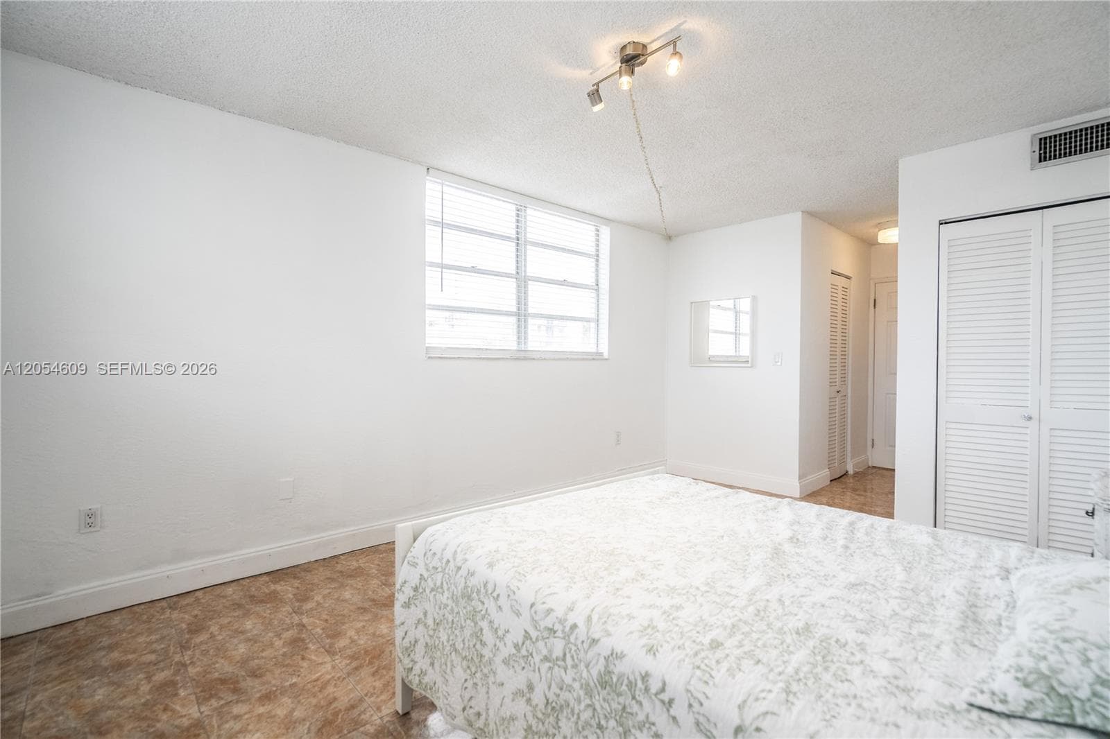 BYRON GARDENS CONDO · #207 in Miami Beach - Photo 22