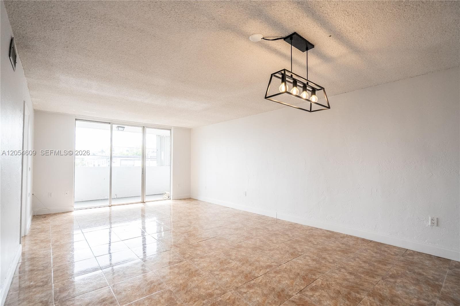 BYRON GARDENS CONDO · #207 in Miami Beach - Photo 9