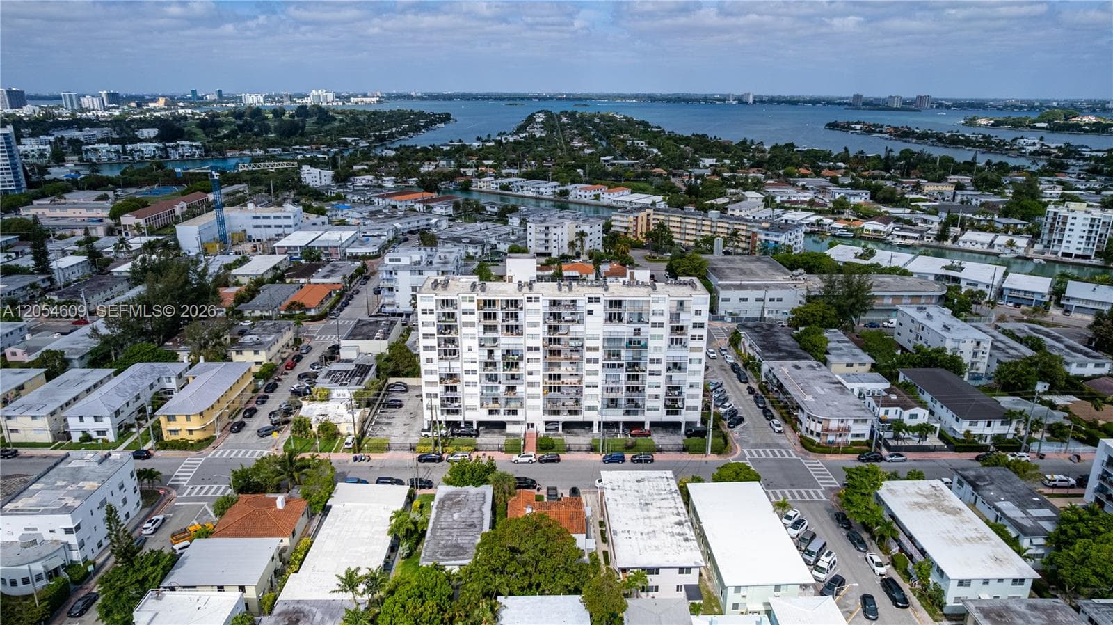 BYRON GARDENS CONDO · #207 in Miami Beach - Photo 37