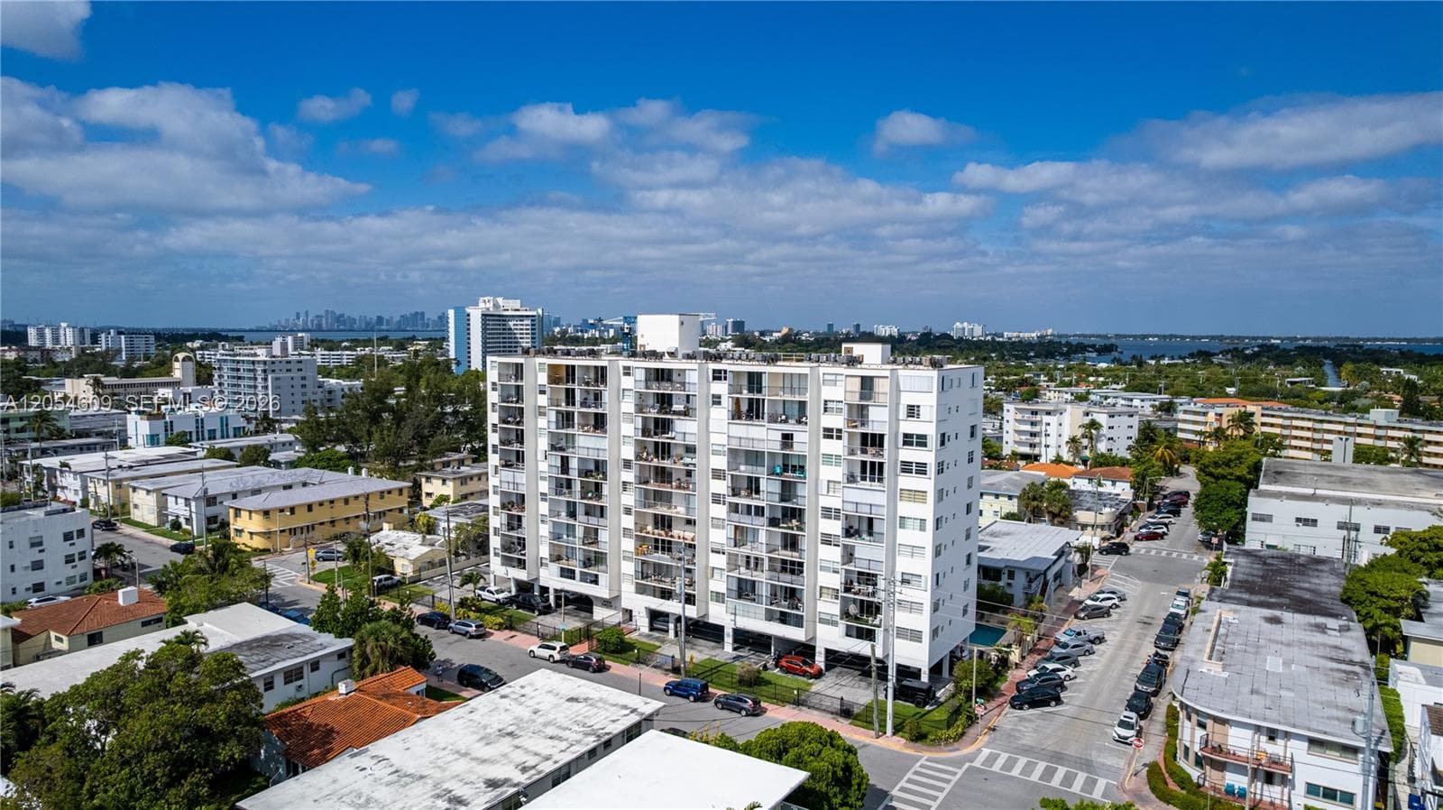 BYRON GARDENS CONDO · #207 in Miami Beach - Photo 39