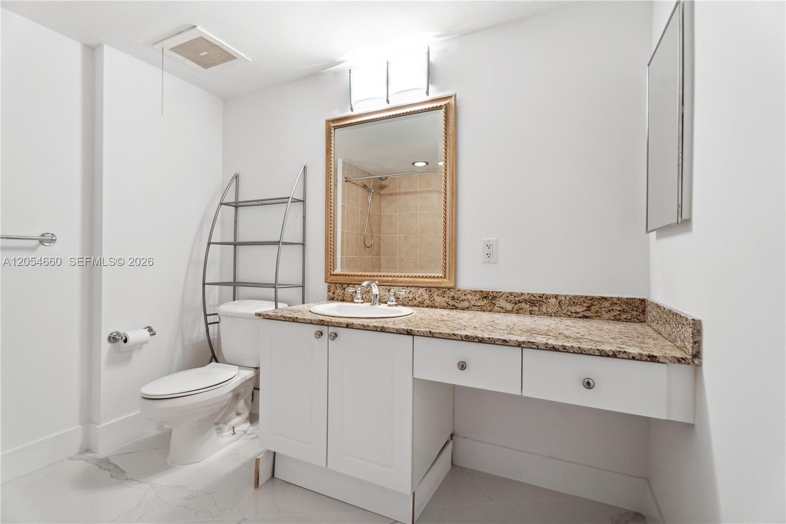 TURNBERRY · #2506 in Aventura - Photo 10