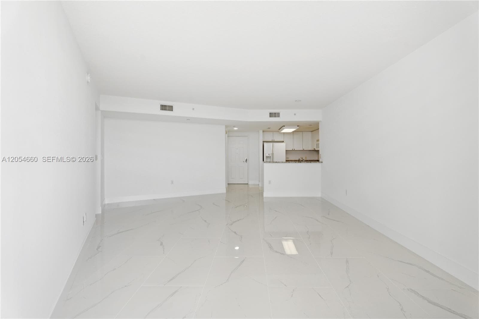 TURNBERRY · #2506 in Aventura - Photo 4