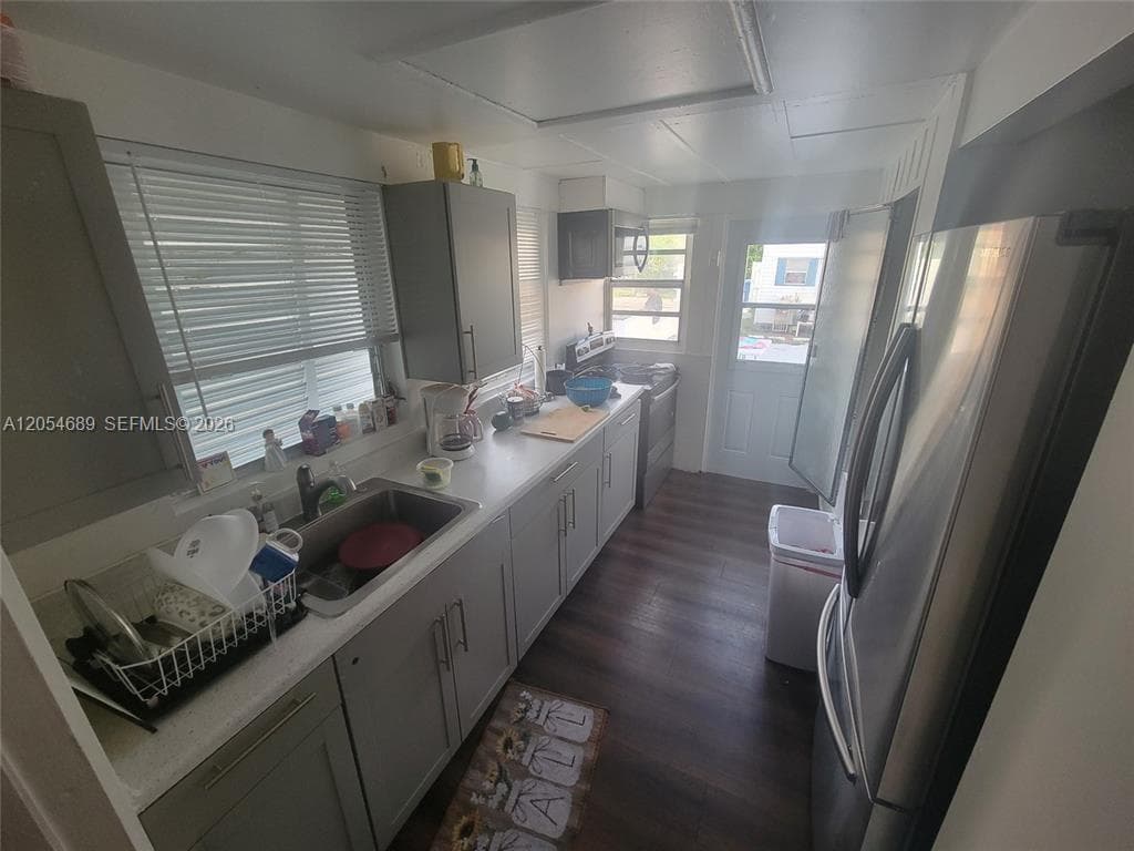 1711 Jackson St photo 3