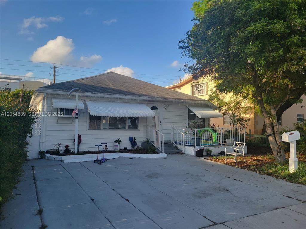 1711 Jackson St photo 5