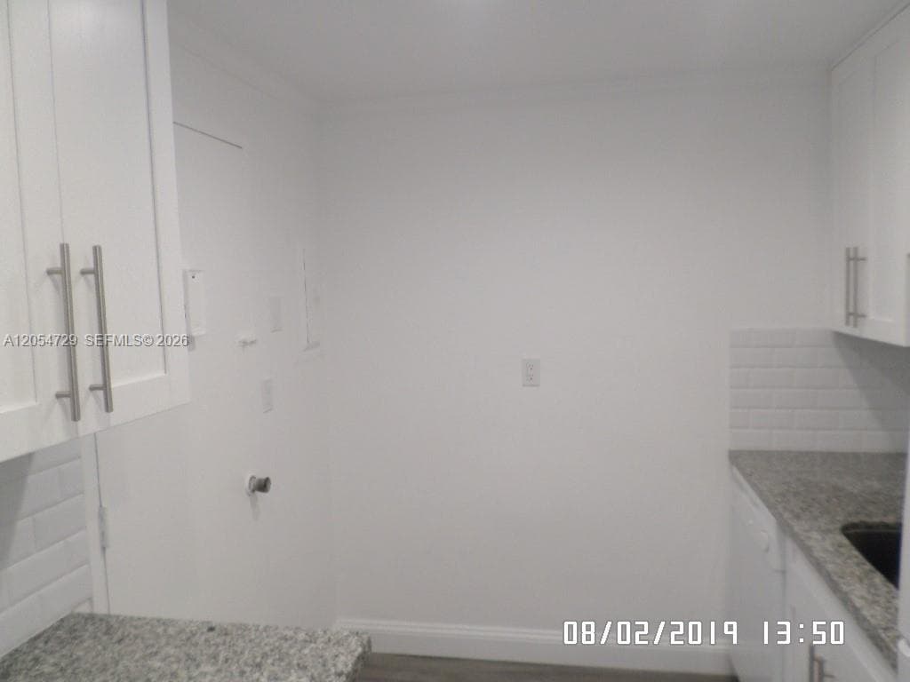 1865 79 ST CAUSEWAY # 6J NORTH BAY