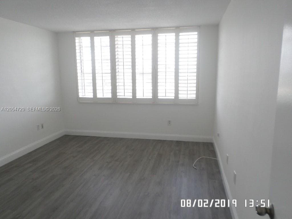 1865 79 ST CAUSEWAY # 6J NORTH BAY