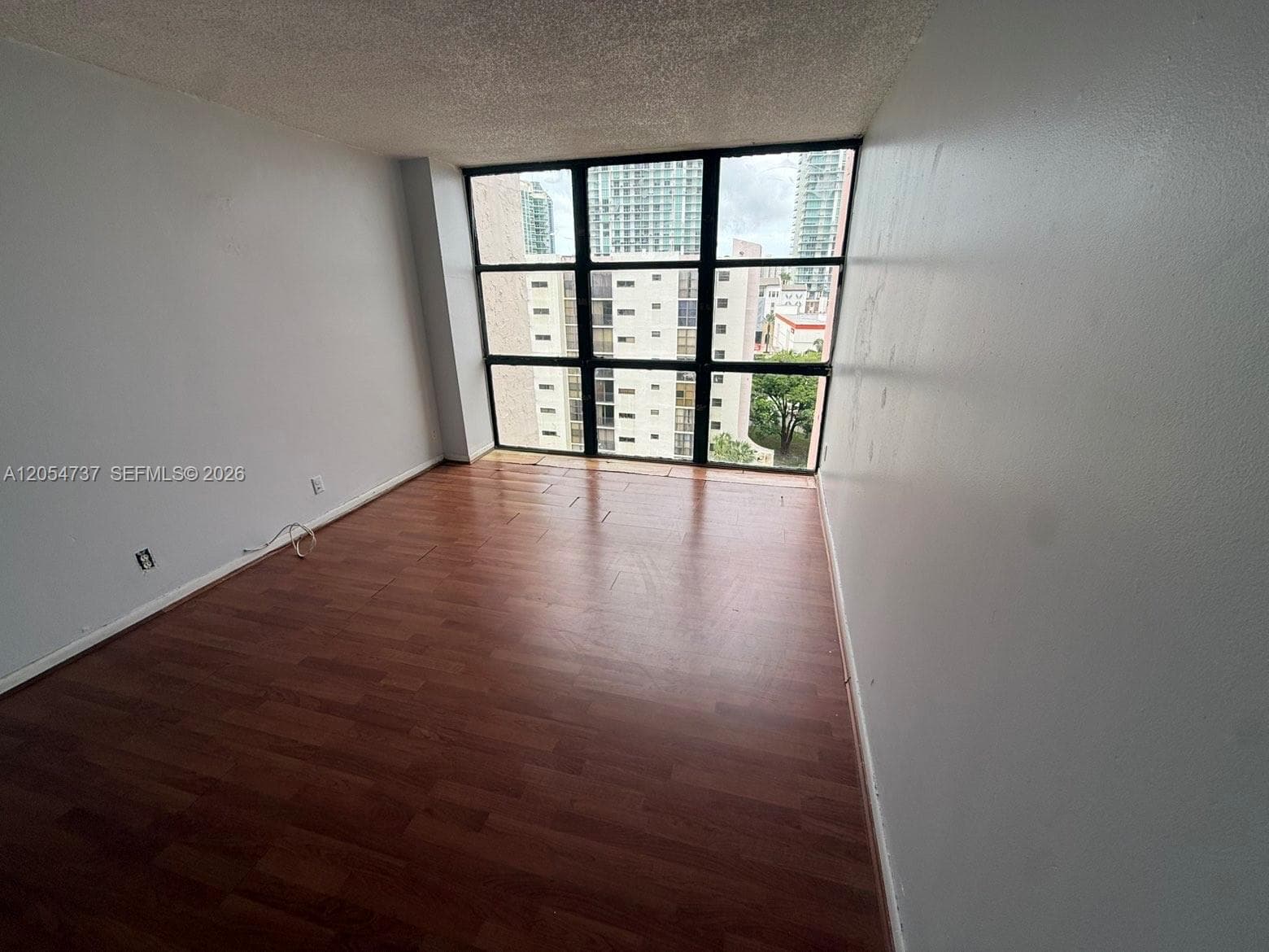 PLAZA OF AMERICAS CONDO · #912 in Sunny Isles Beach - Photo 5