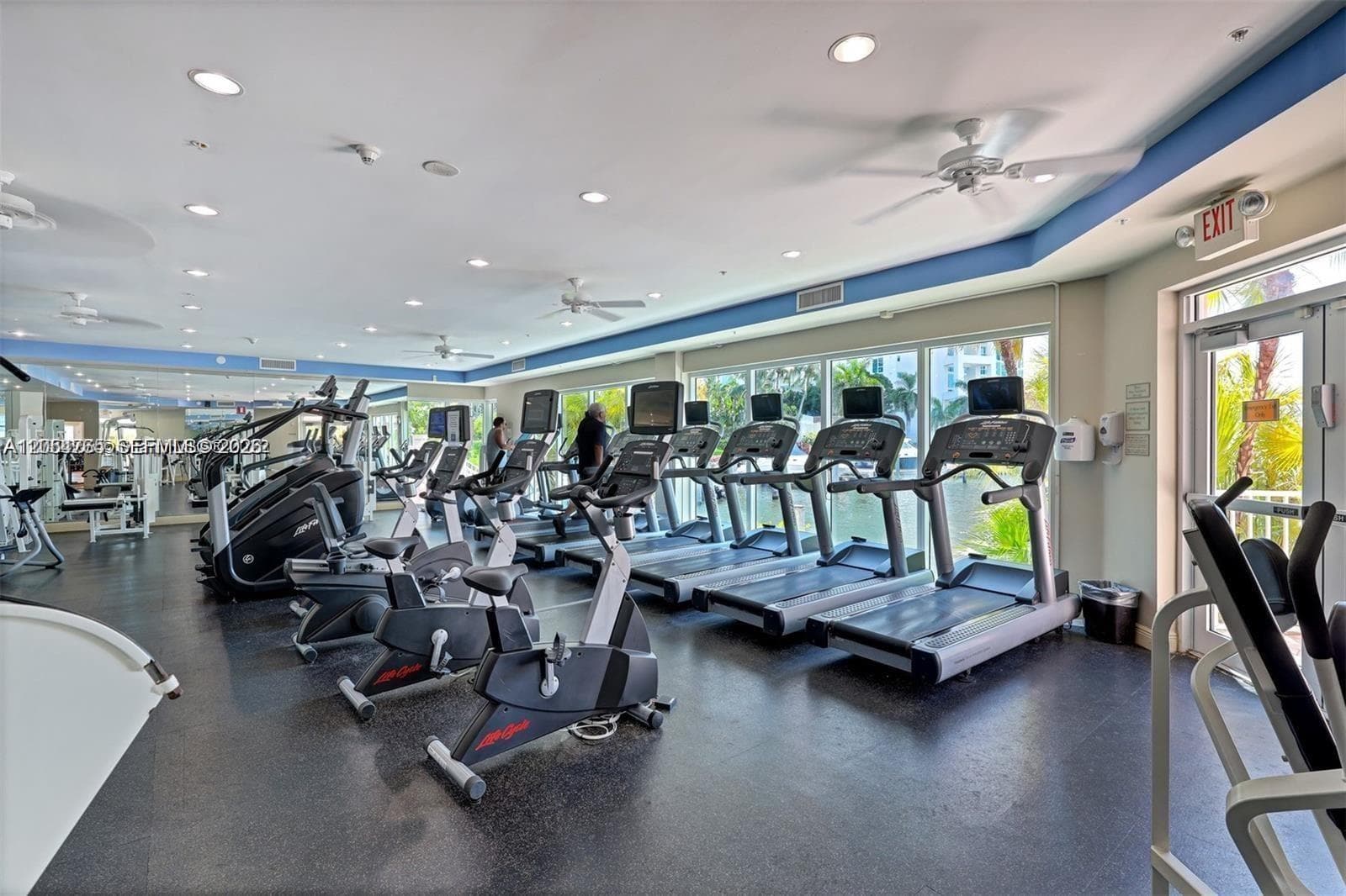 Hidden Bay · #706 in Aventura - Photo 26