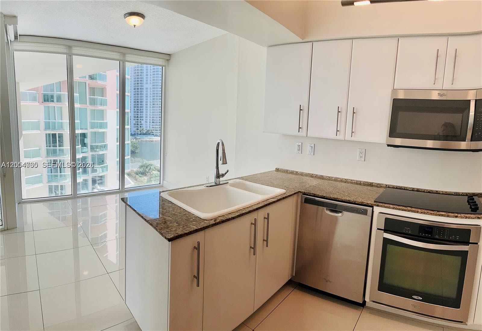 Hidden Bay · #706 in Aventura - Photo 3