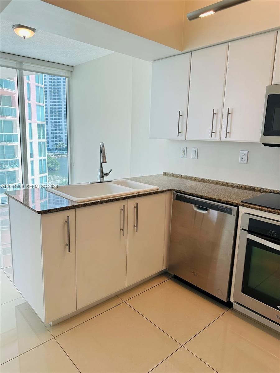 Hidden Bay · #706 in Aventura - Photo 9