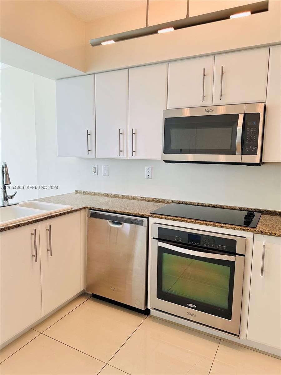 Hidden Bay · #706 in Aventura - Photo 8
