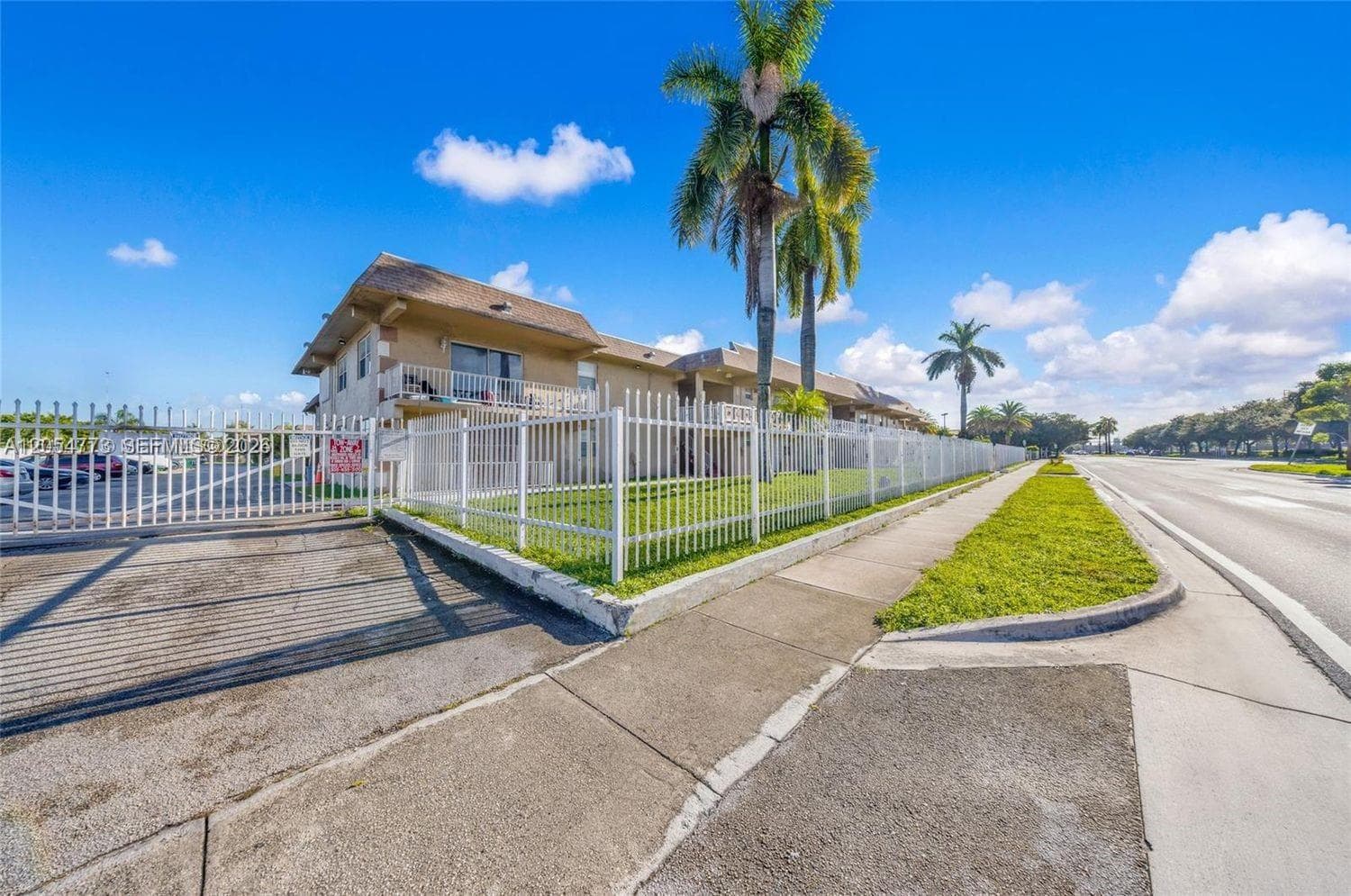 NEW WORLD CONDO APTS IV · #131 in Miami Gardens - Photo 11