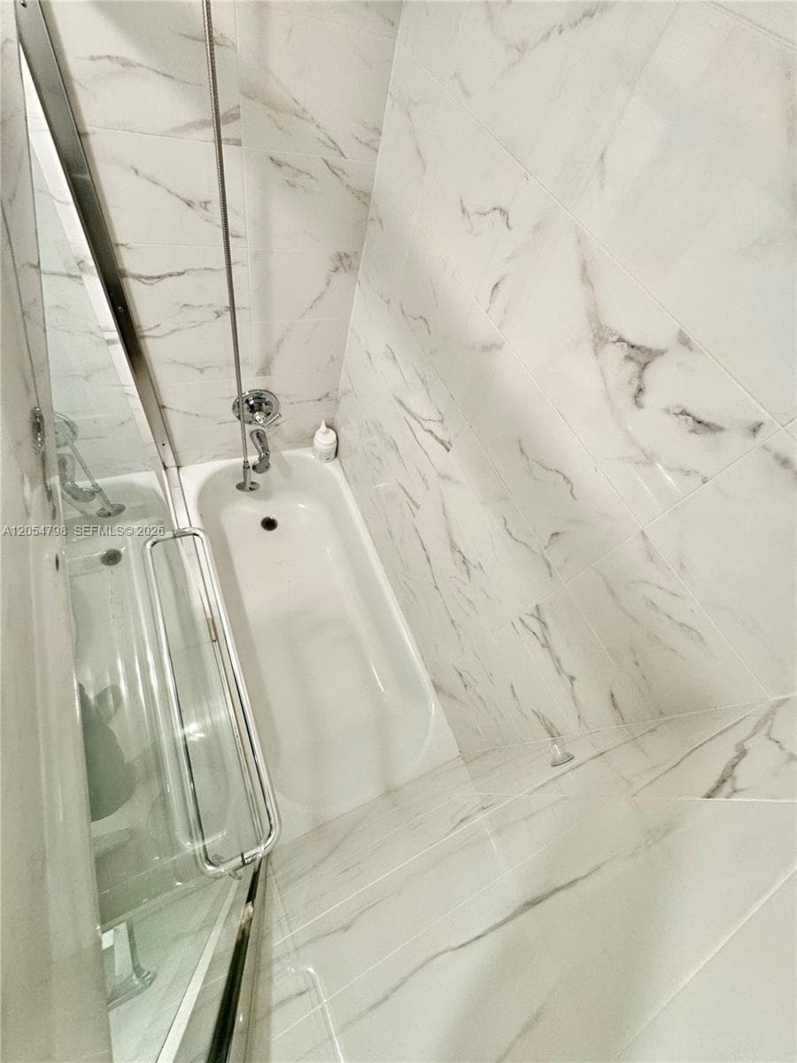 DEL PRADO · #1002 in Aventura - Photo 16