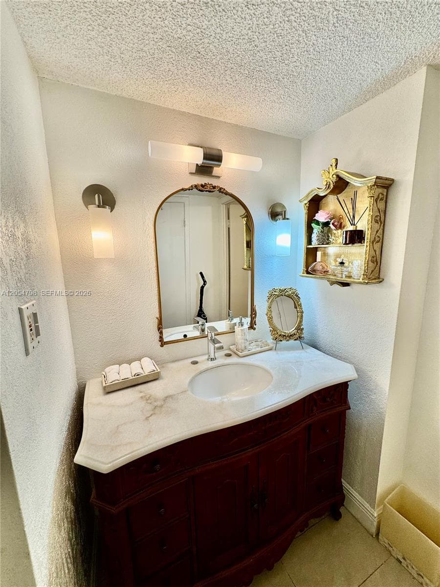 DEL PRADO · #1002 in Aventura - Photo 22