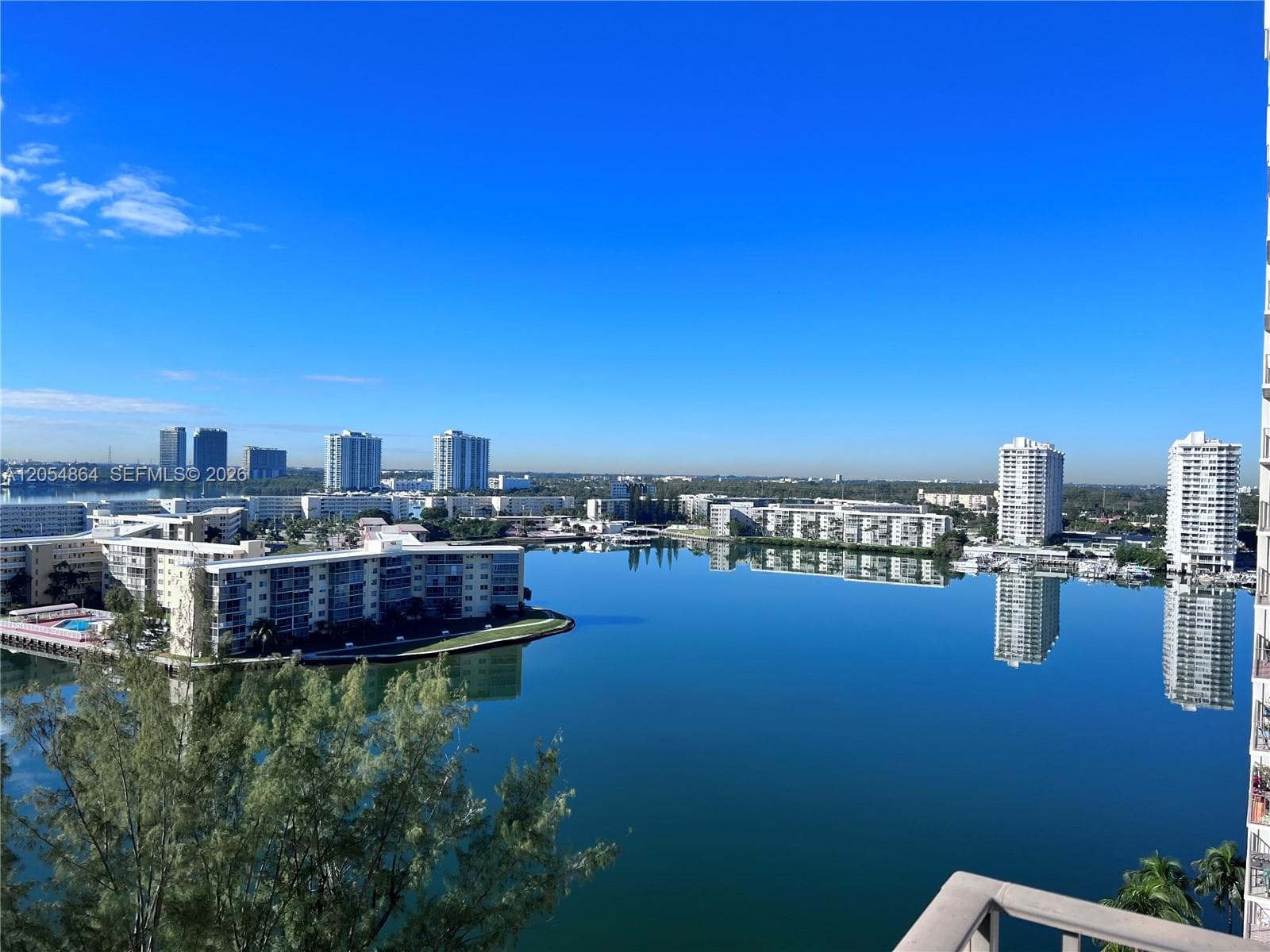 Clippers At Biscayne Cove · #1505 in Aventura - Photo 2
