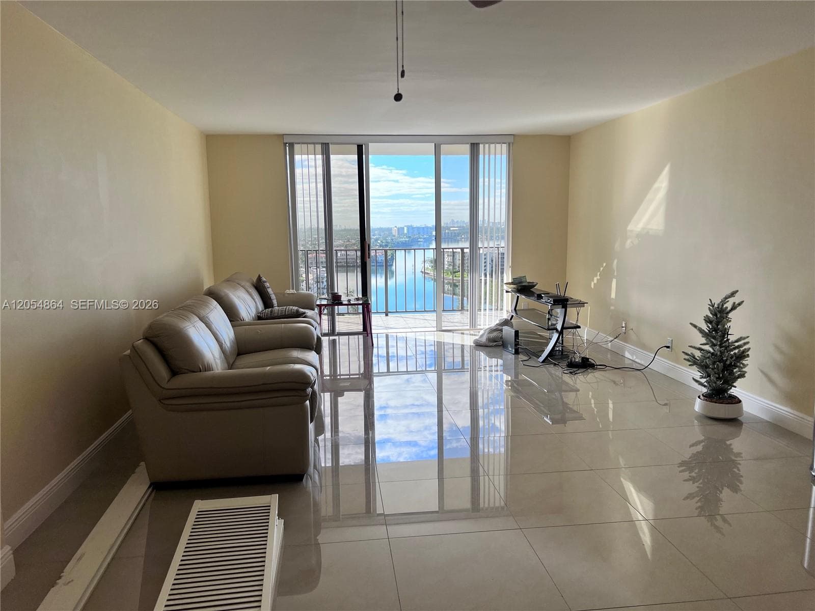 Clippers At Biscayne Cove · #1505 in Aventura - Photo 3