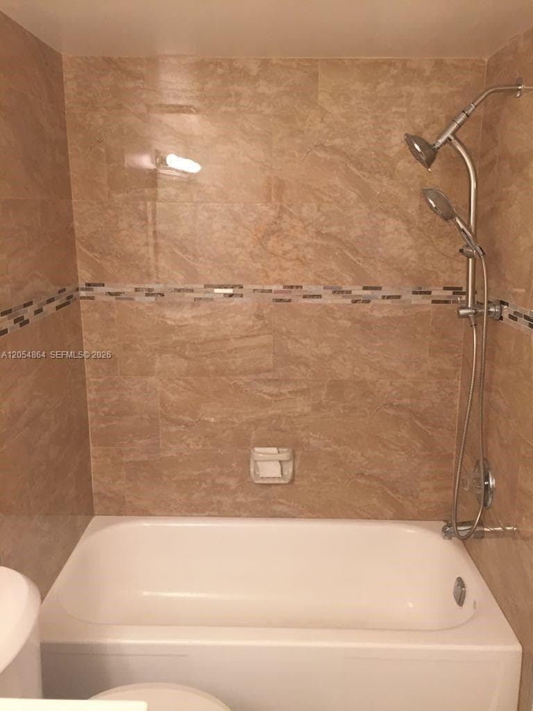 Clippers At Biscayne Cove · #1505 in Aventura - Photo 8