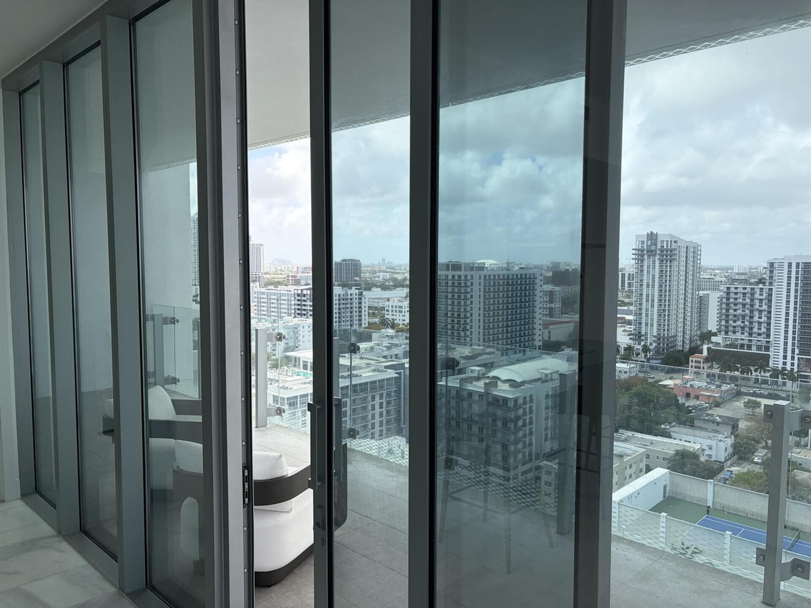 700NE26thTerrace_70276_11