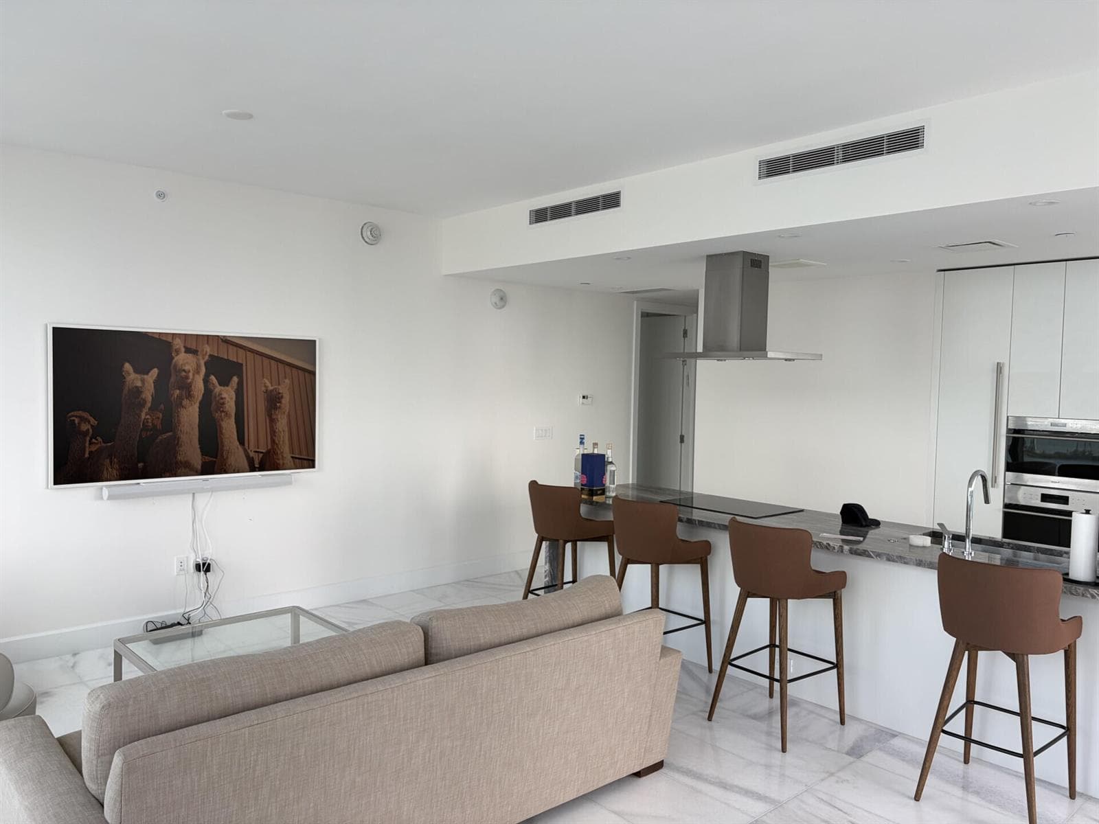 700NE26thTerrace_70276_19