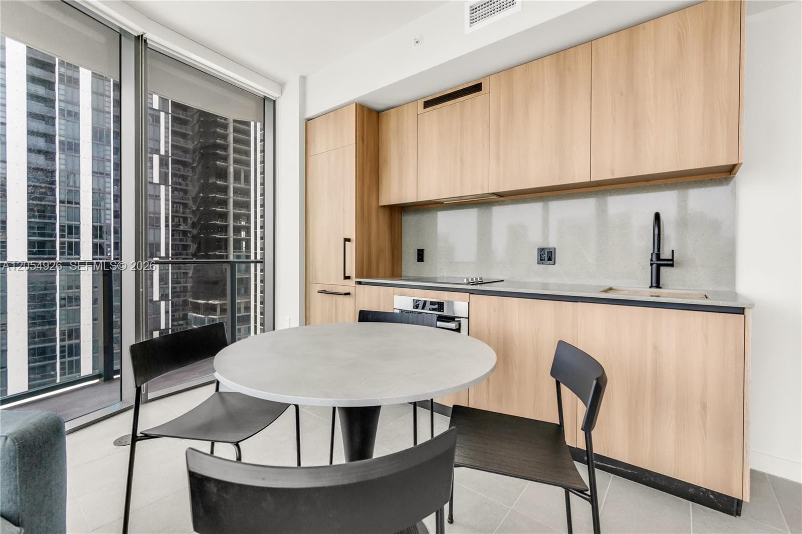 501 FIRST Residences · #3405 in Miami - Photo 8