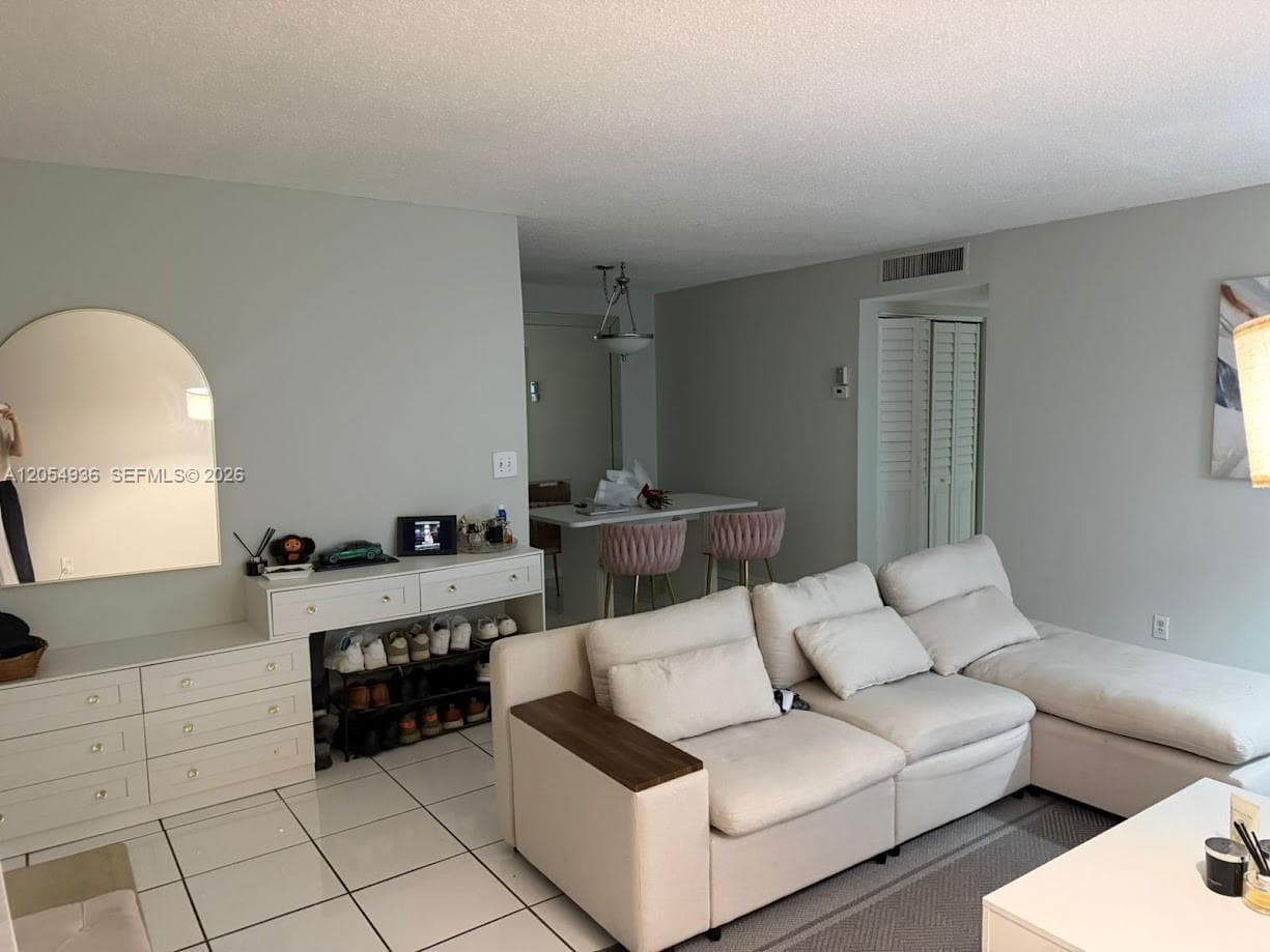 BAY PLACE CONDO · #302 in Hallandale Beach - Photo 7