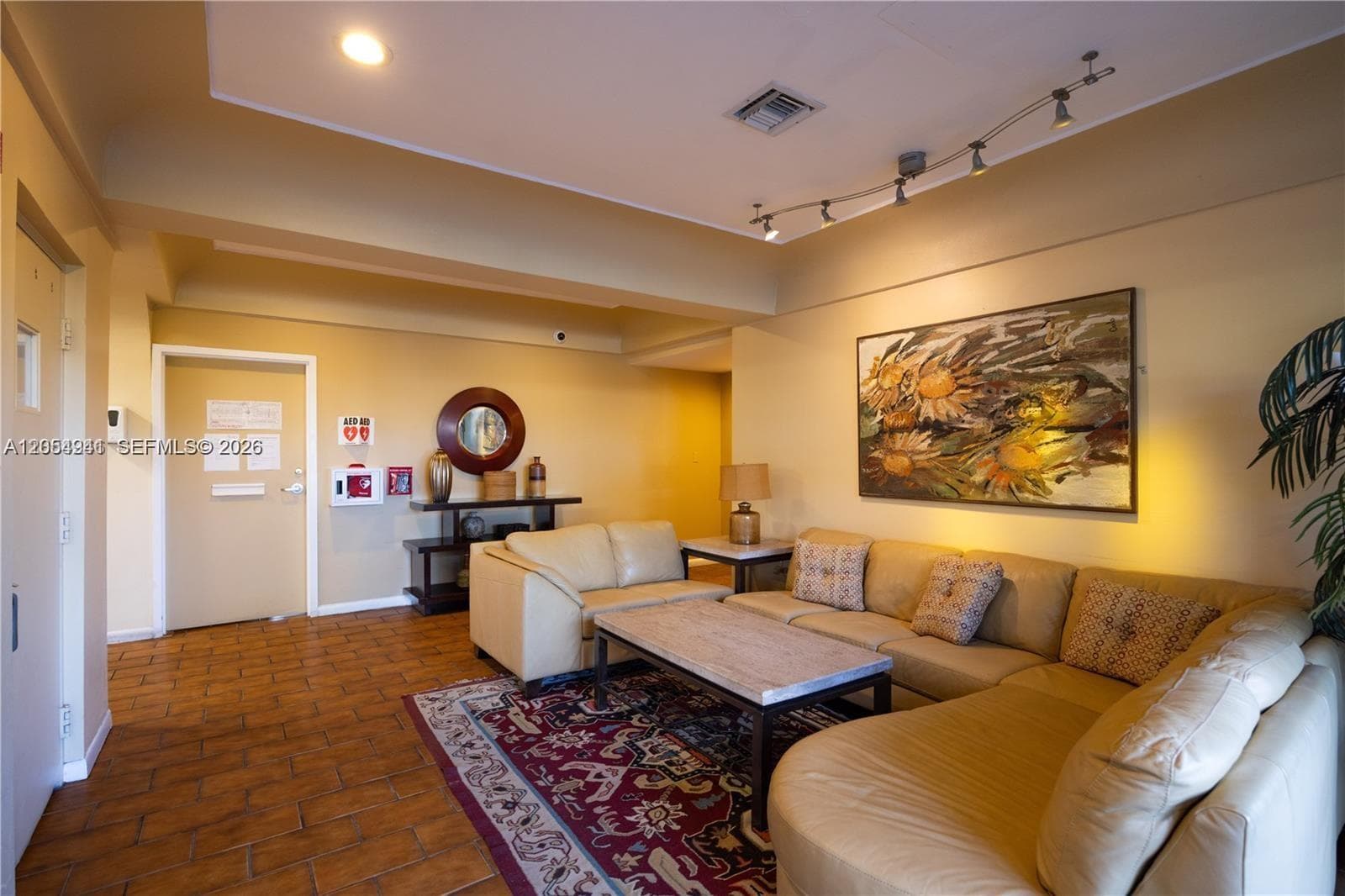 PLAZA 15 CONDO · #601 in Fort Lauderdale - Photo 5