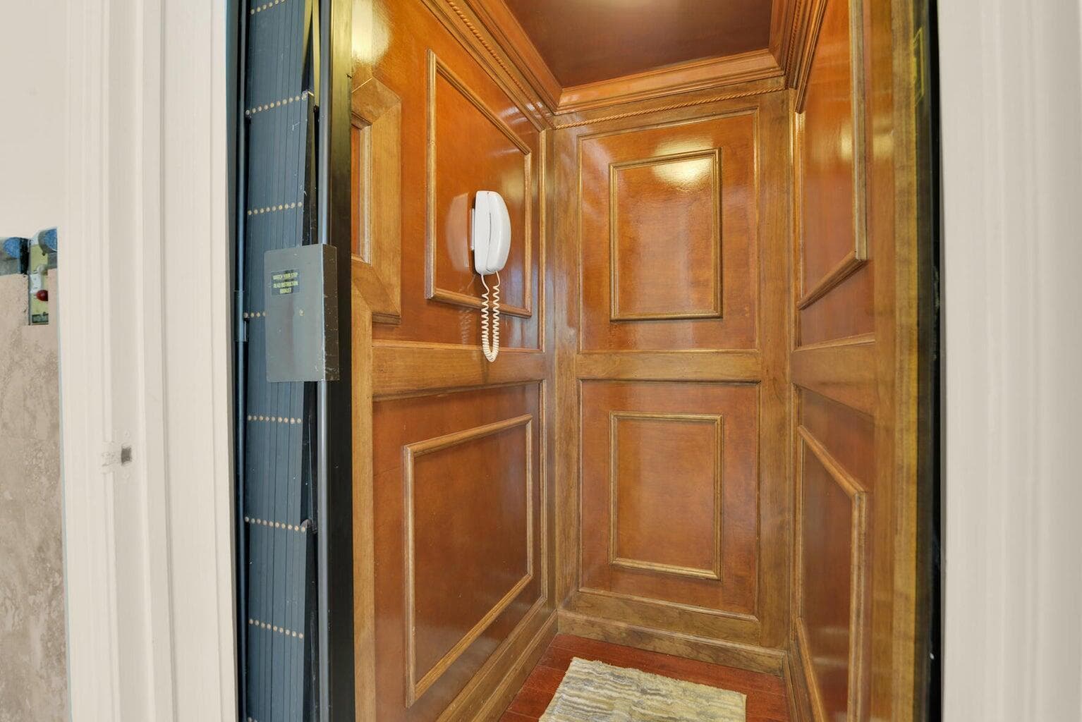 Private Elevator
