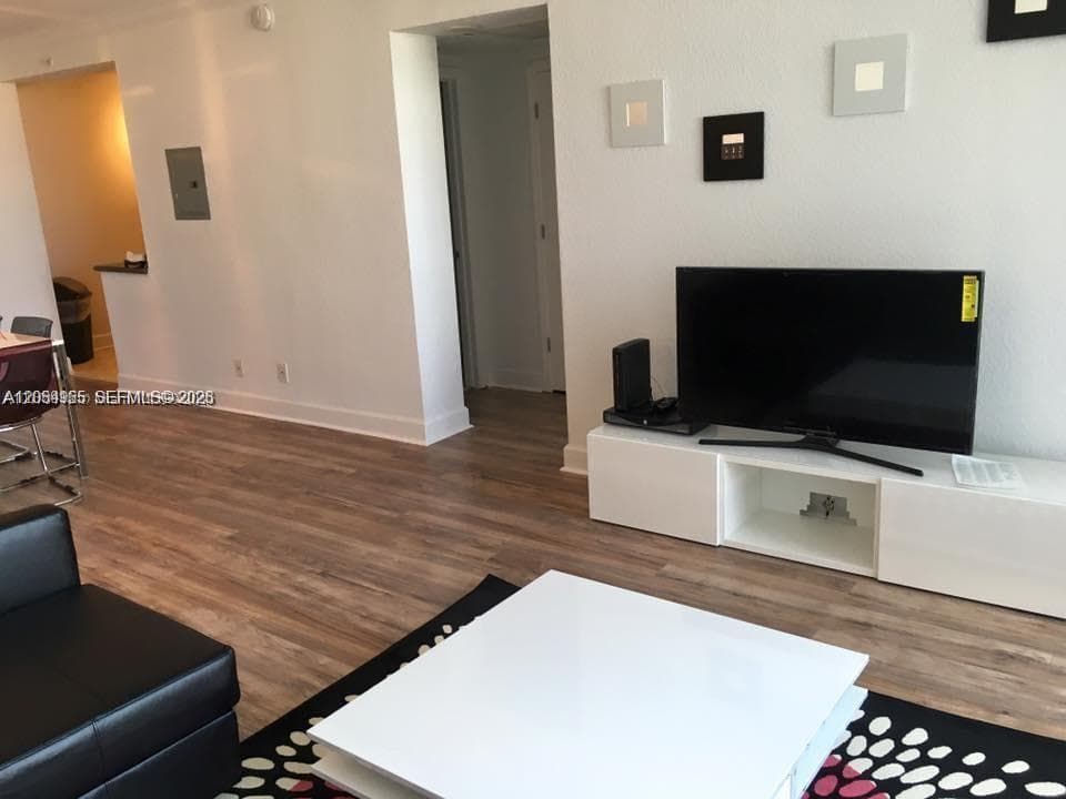 401 BLU OF NORTH BEACH CO · #905 in Miami Beach - Photo 7