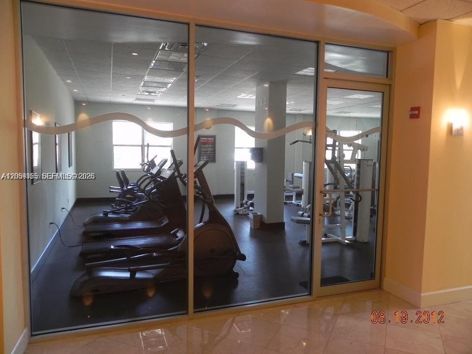 401 BLU OF NORTH BEACH CO · #905 in Miami Beach - Photo 19