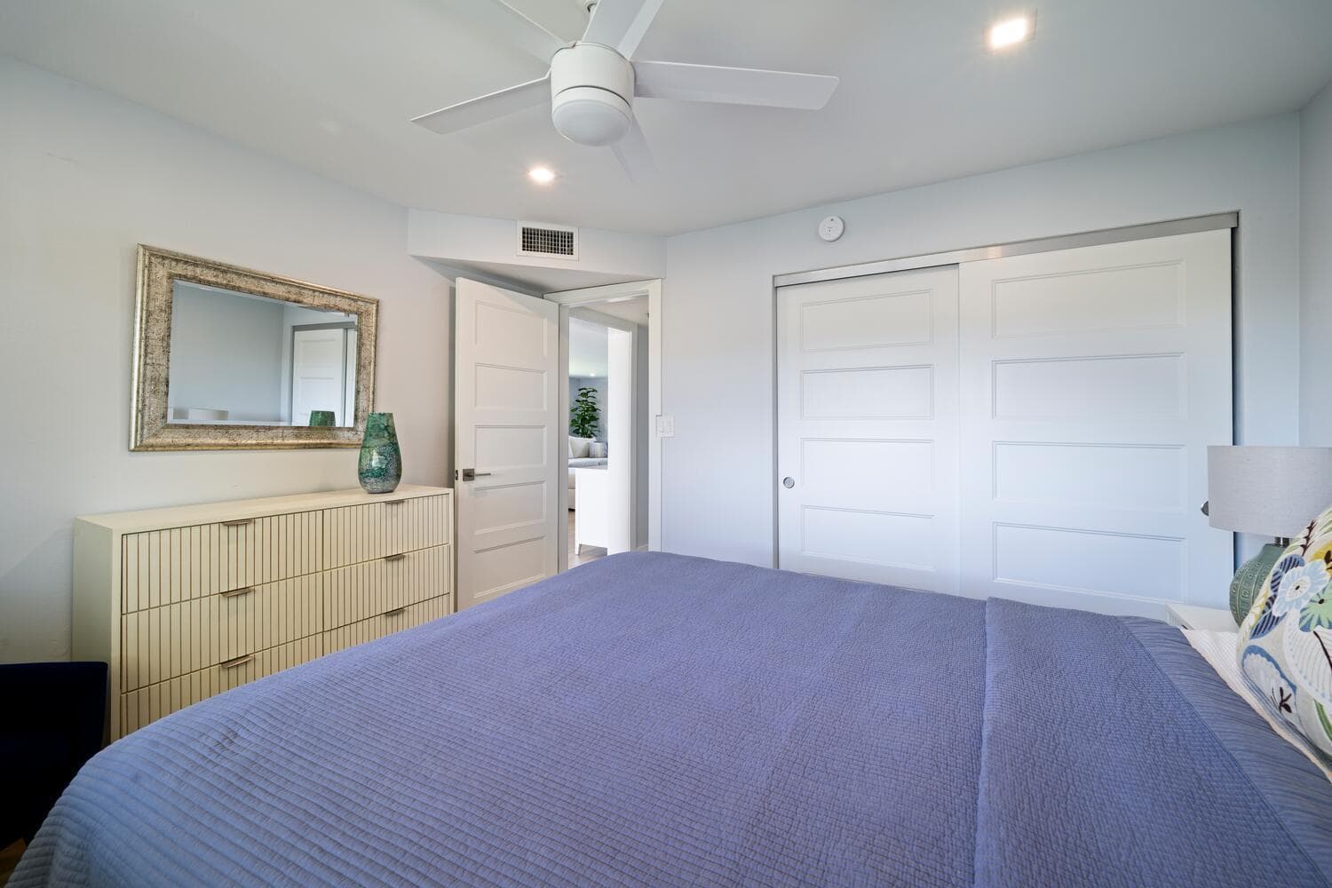 52 Yacht Club Dr Apt 309 North-large-028