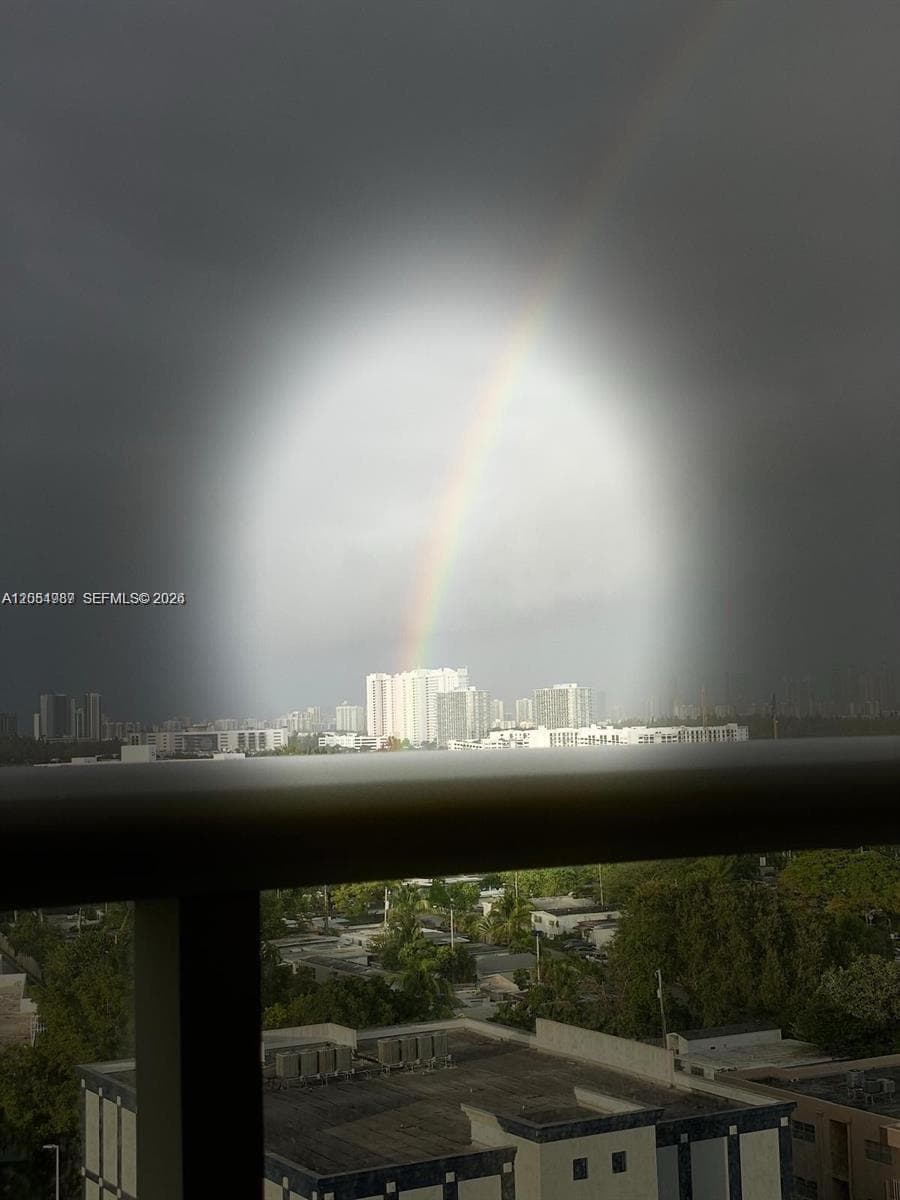 SAILBOAT CAY CONDO · #1111 in North Miami - Photo 2