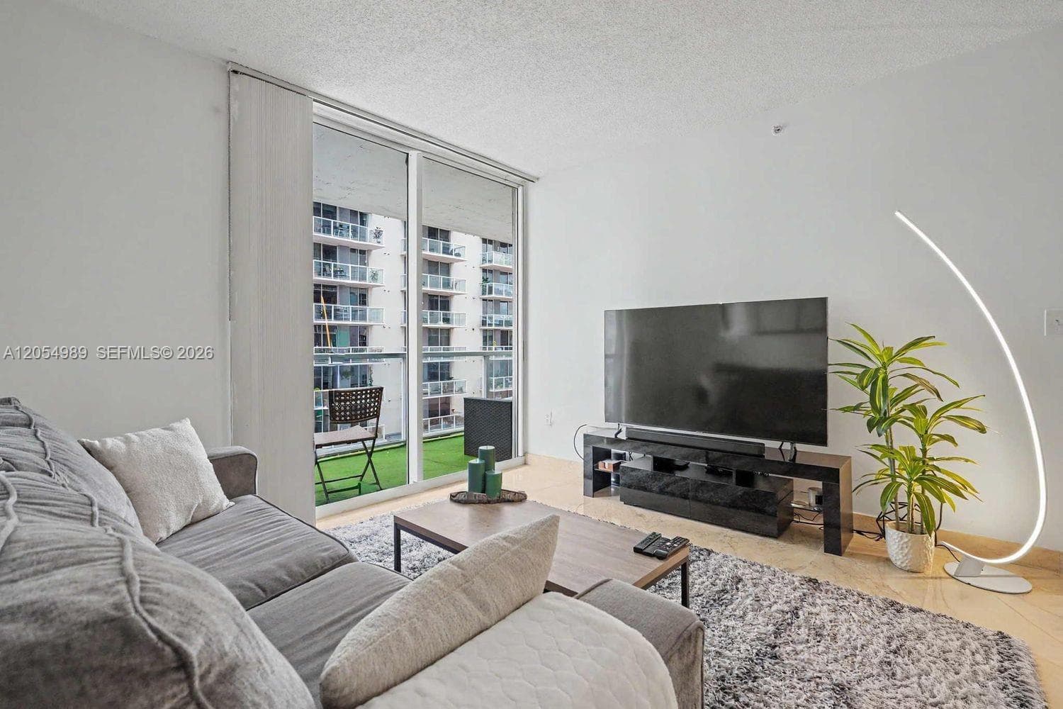 Blue Lagoon condominium · #906 in Miami - Photo 17