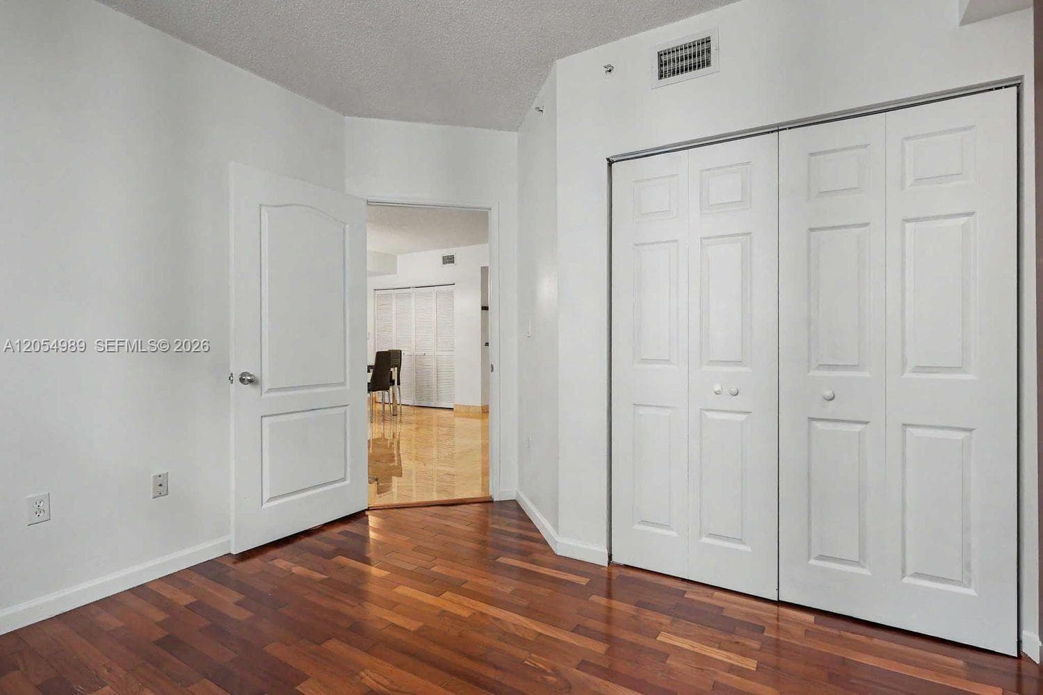 Blue Lagoon condominium · #906 in Miami - Photo 19