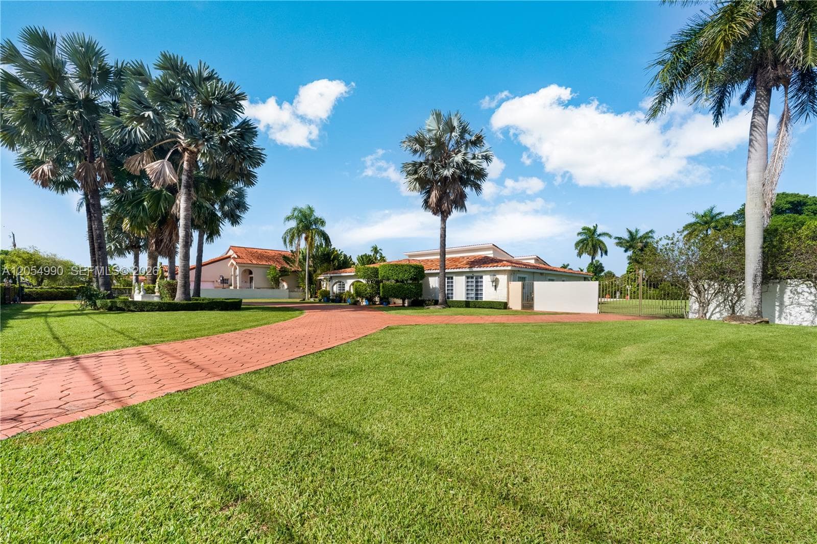 2605 SW 115th Ave photo 6