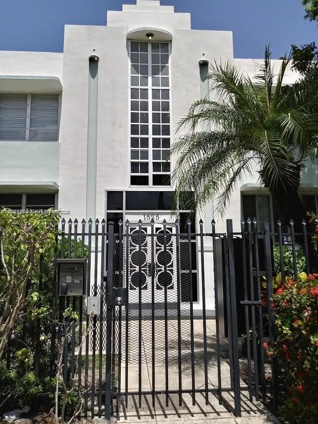 WALLIAN CO-OP APTS INC · #109 in Miami Beach - Photo 18
