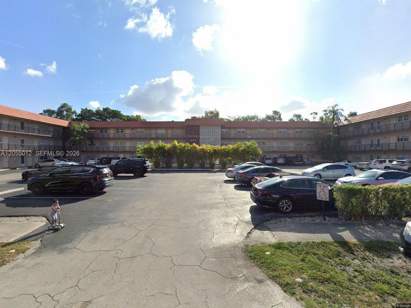 Crystal lake · #208 in Deerfield Beach - Photo 2
