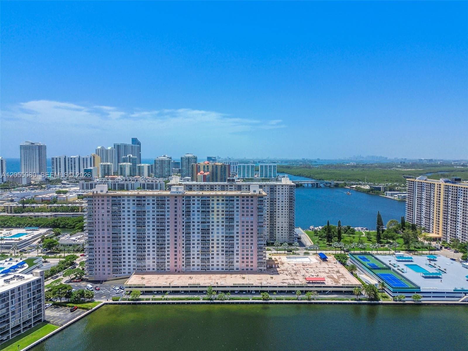 Winston Towers 200 · #1104 in Sunny Isles Beach - Photo 47
