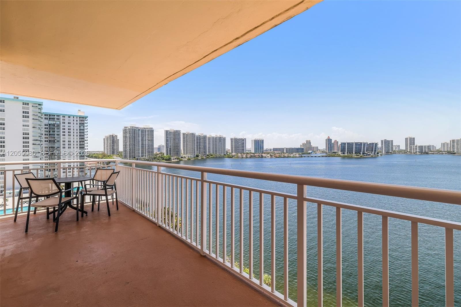 Winston Towers 200 · #1104 in Sunny Isles Beach - Photo 38