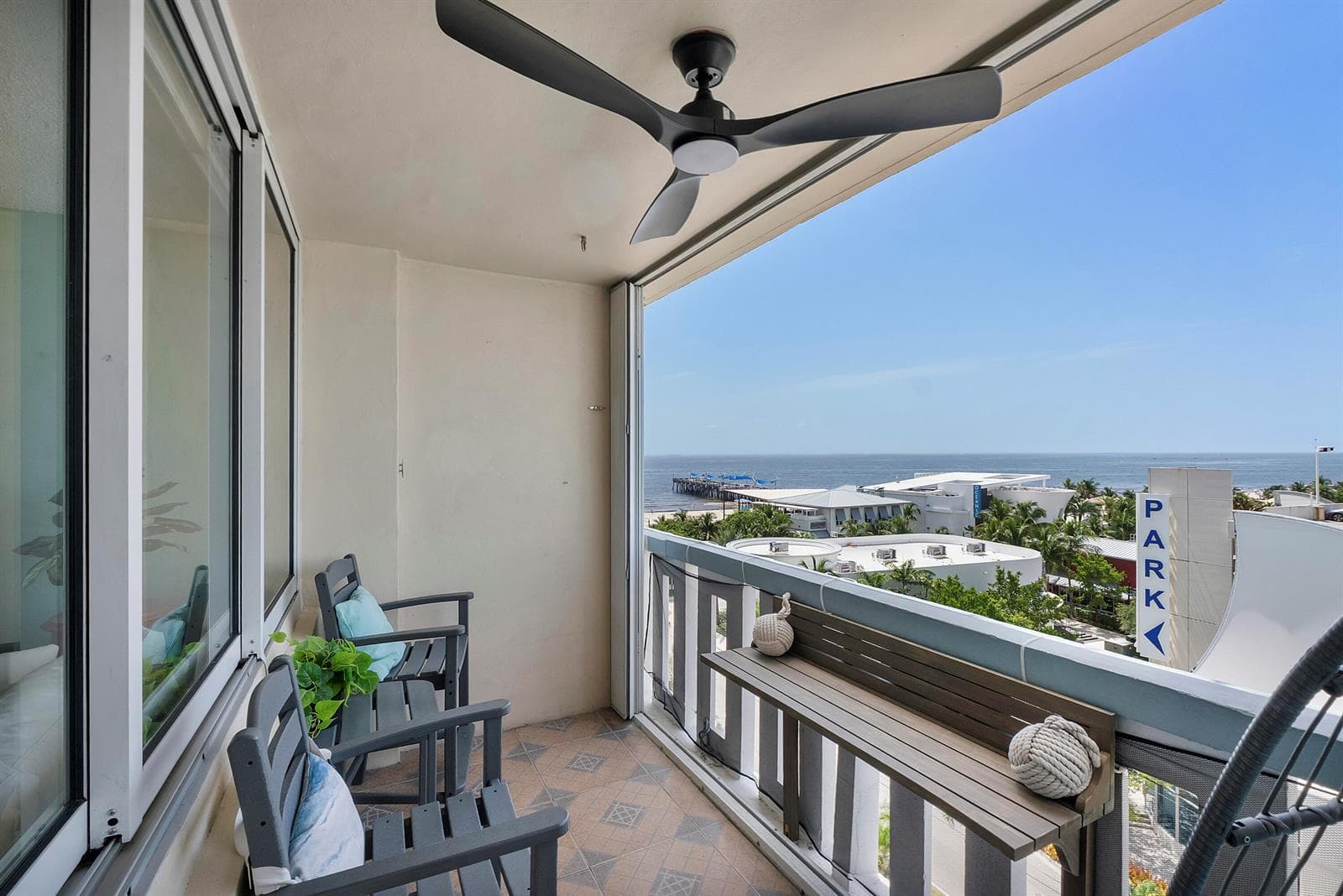 305 N Pompano Beach Blvd u804_049