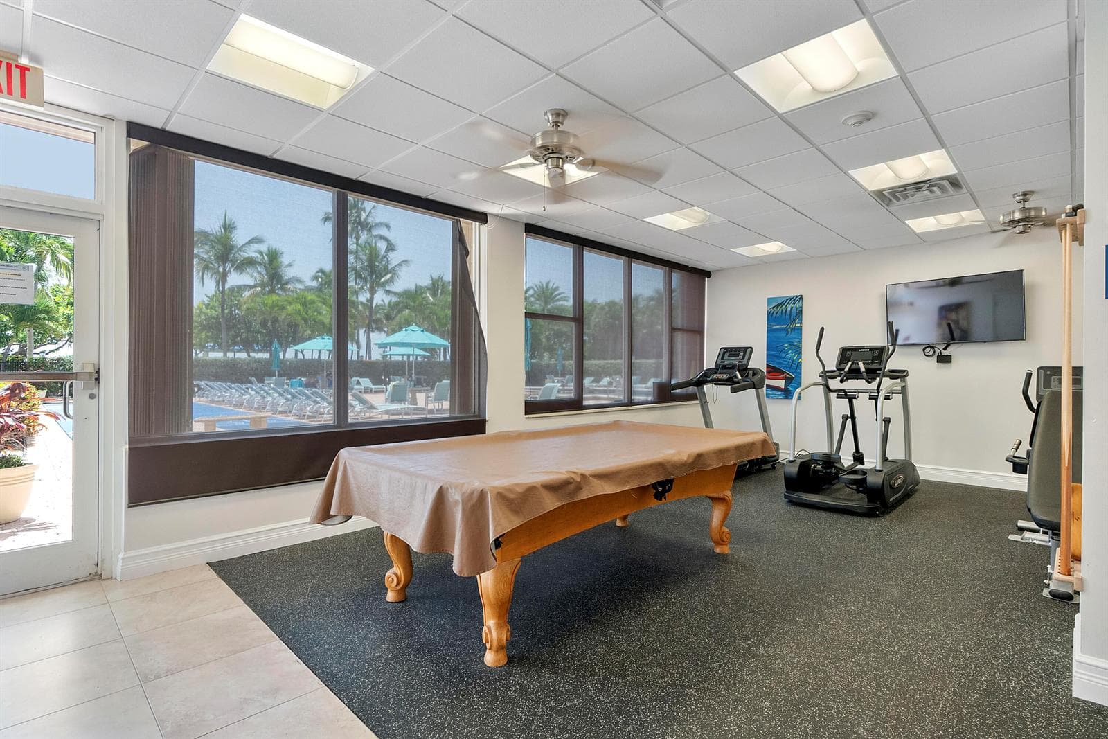305 N Pompano Beach Blvd u804_064
