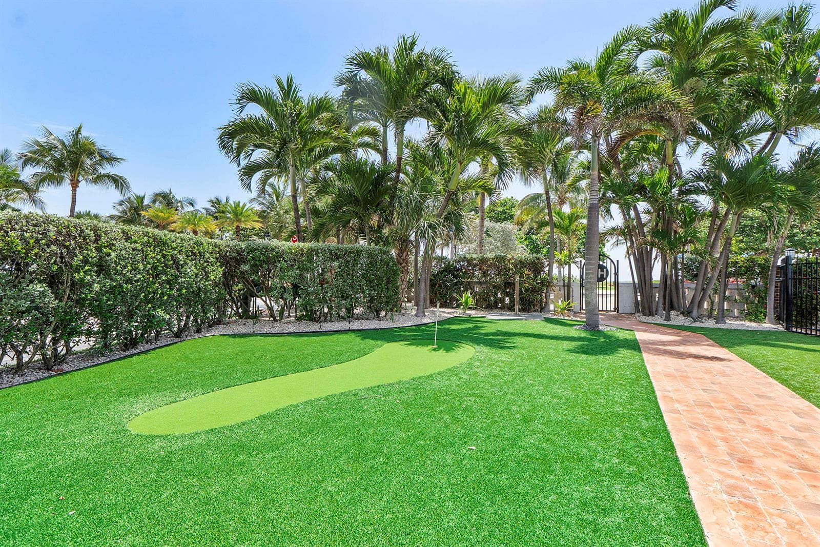 305 N Pompano Beach Blvd u804_062