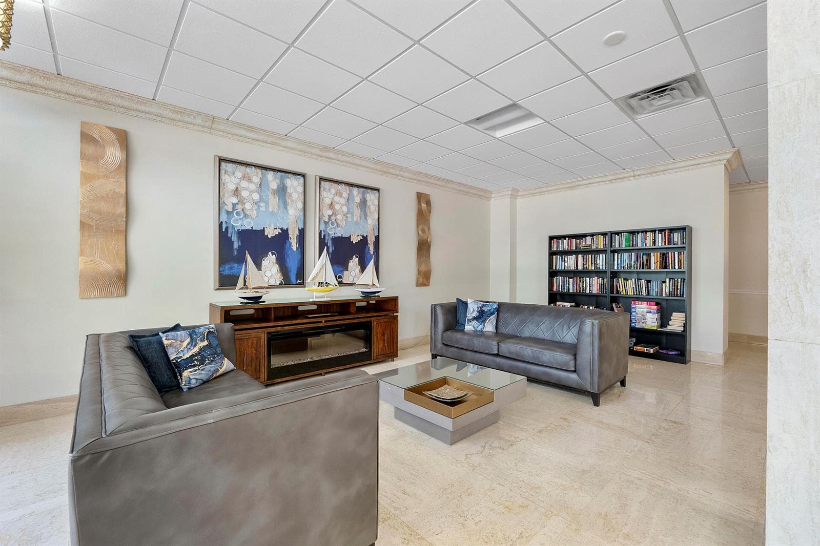 305 N Pompano Beach Blvd u804_052