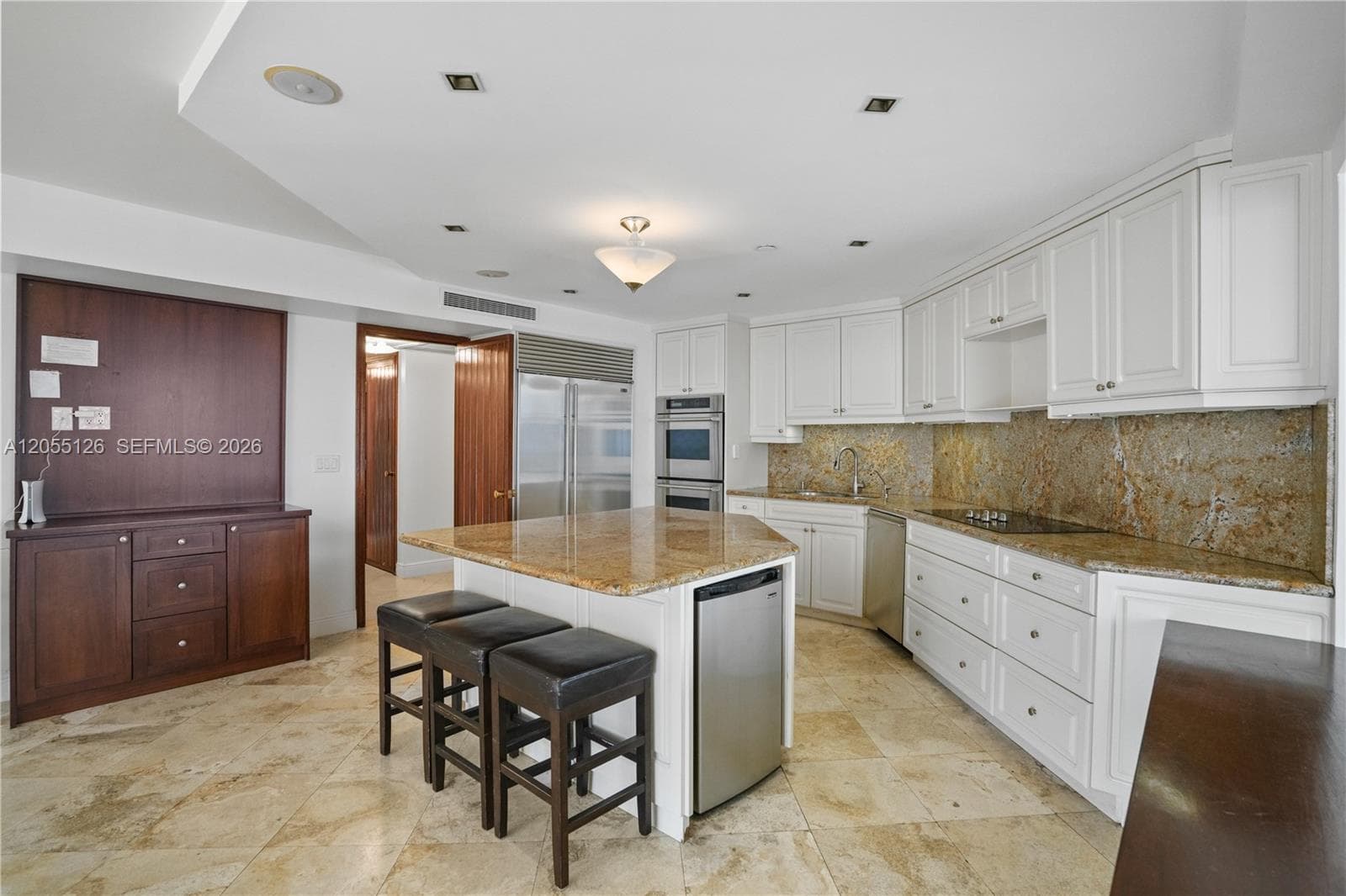 TURNBERRY TOWERS CONDO · #25GR in Aventura - Photo 33