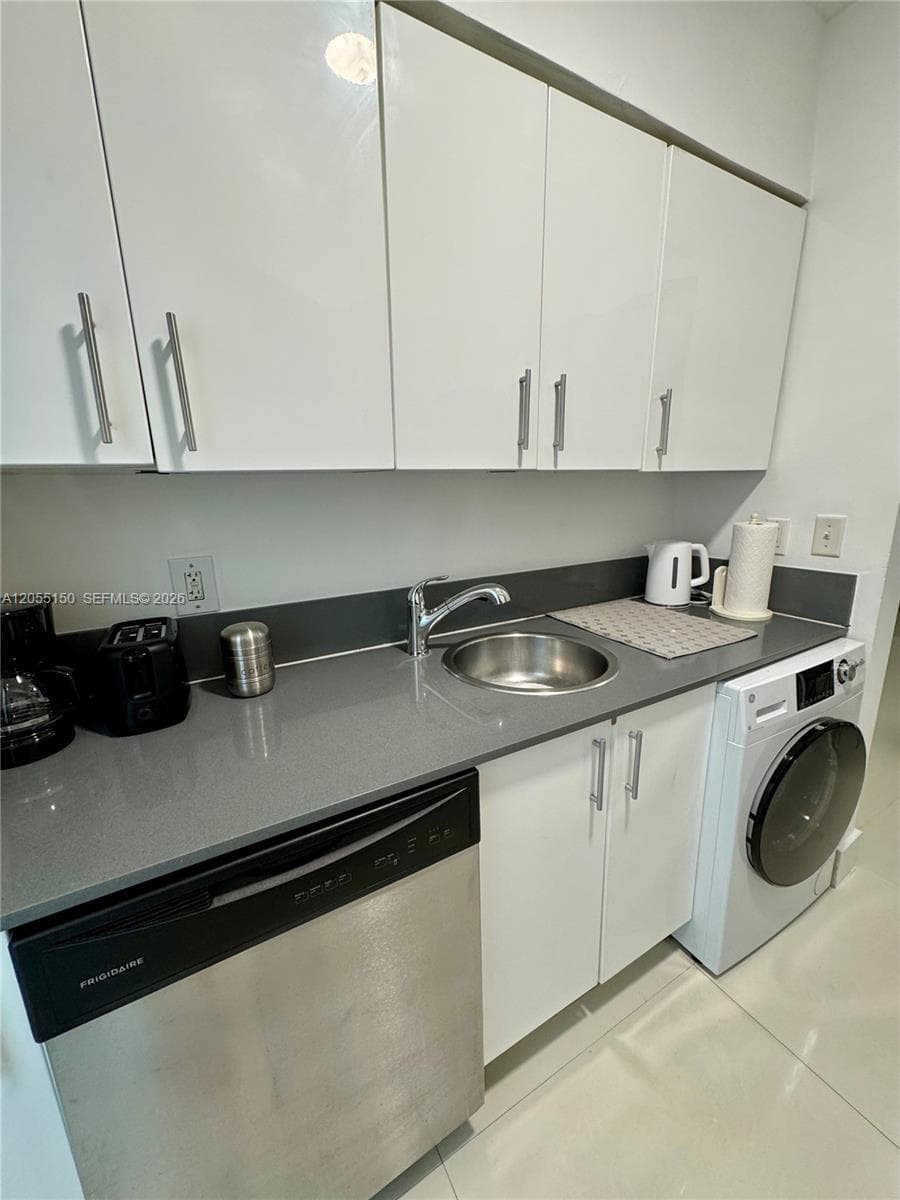 1604 DREXEL CONDO · #104 in Miami Beach - Photo 4