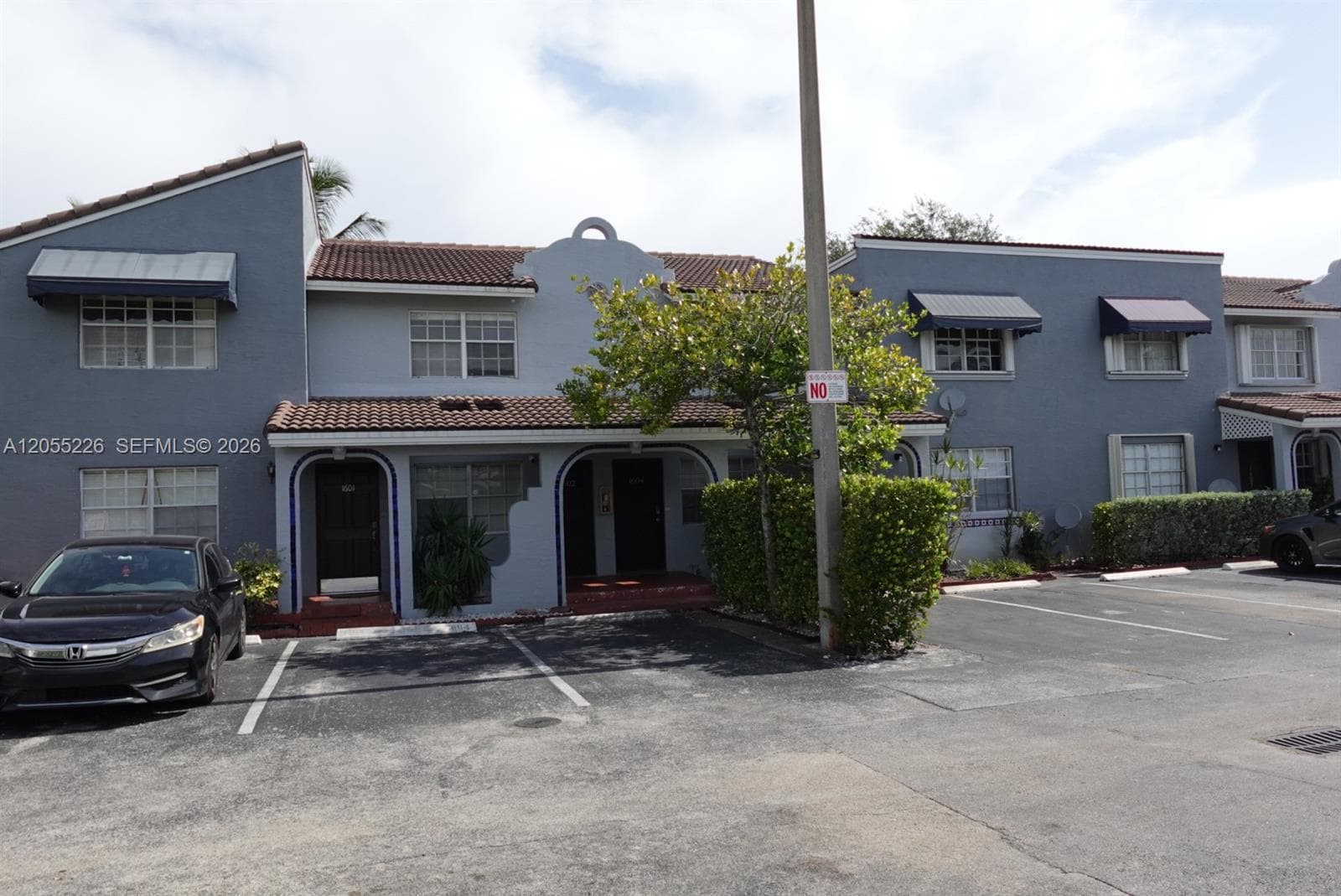 Lago Del Rey · #1602 in Hialeah - Photo 2