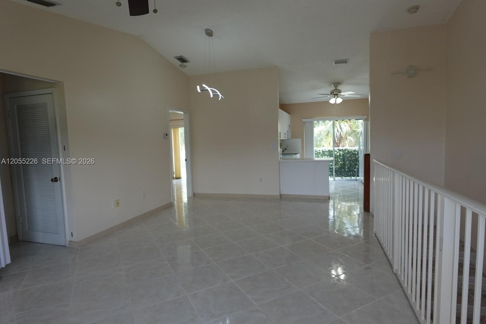 Lago Del Rey · #1602 in Hialeah - Photo 12