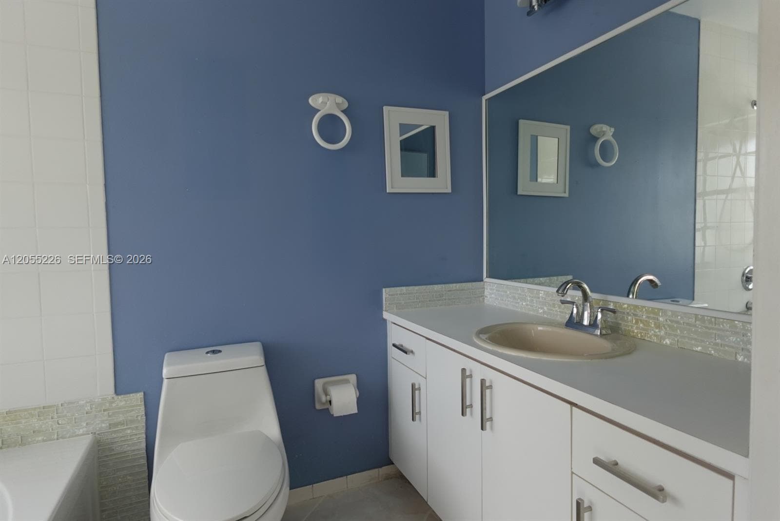Lago Del Rey · #1602 in Hialeah - Photo 8
