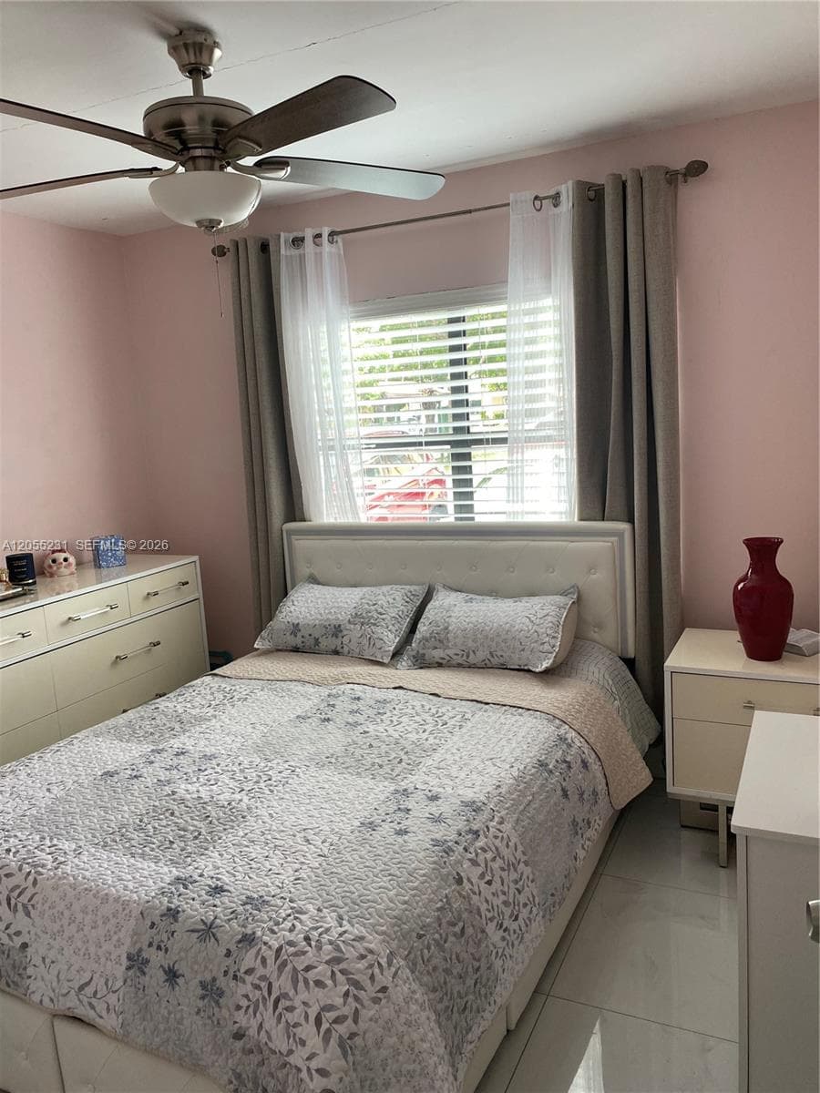Lago Grande · #12-2 in Hialeah - Photo 9