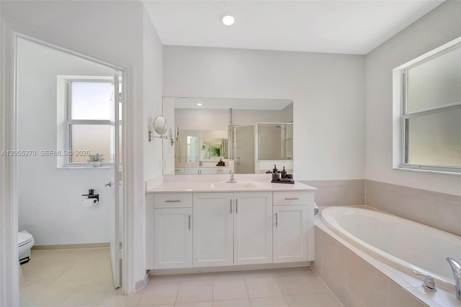 1361 SE 27th Ter photo 52
